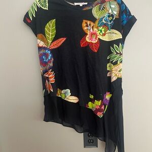 Derhy Black Multicolor Floral Asymmetric Short Sleeve Top